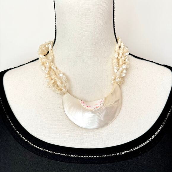 Vintage Nautilus Shell Carved MOP Chip Multistrand Necklace Tropic Beach Cruise - Picture 4 of 11
